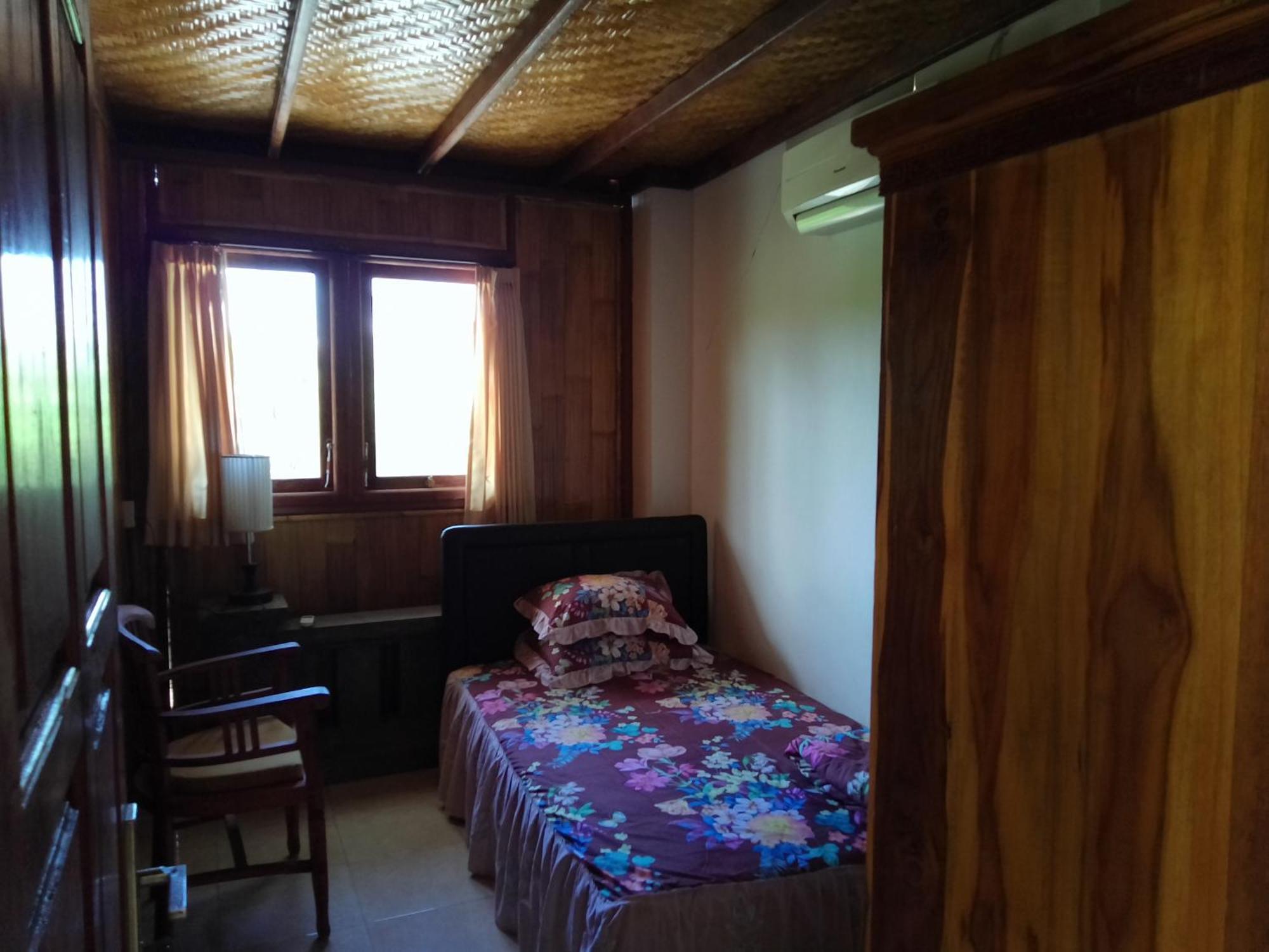 Pondok Diana Yuki Jasri Room photo